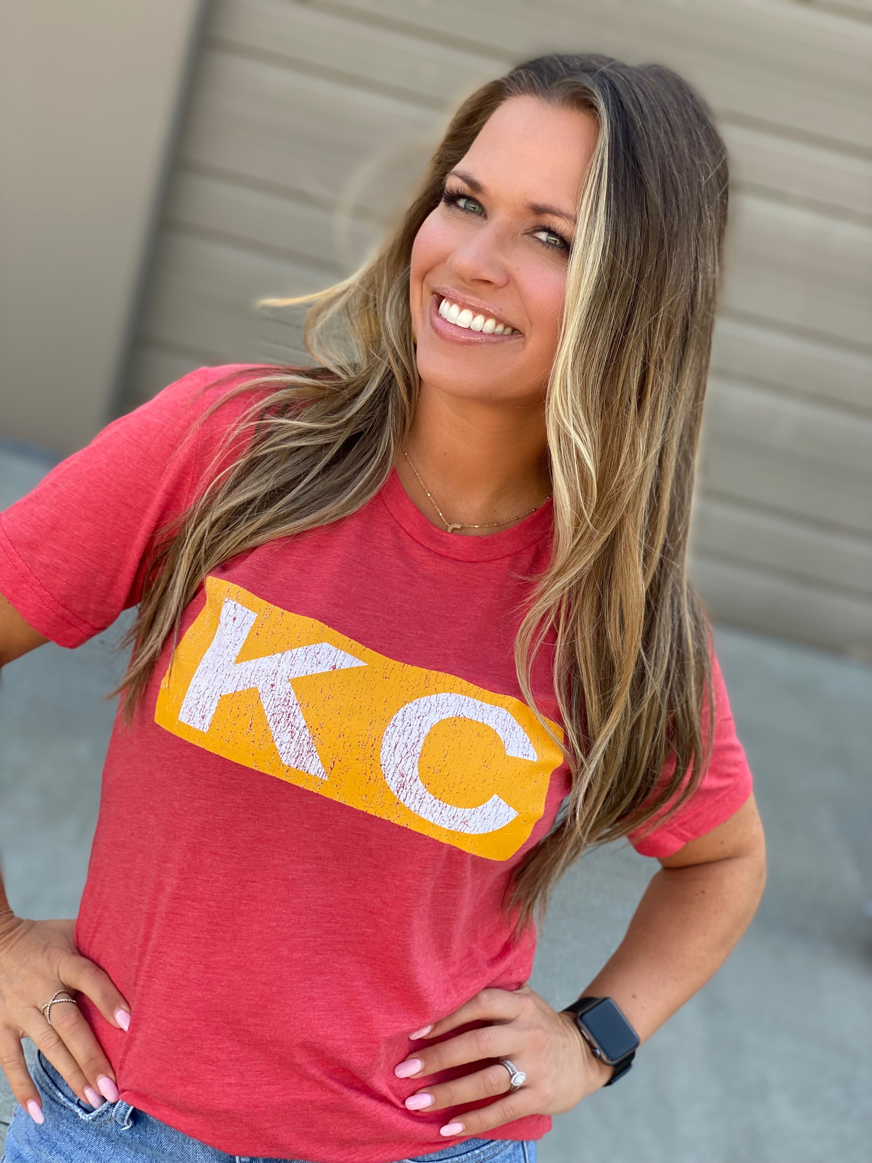 red kc chiefs shirt